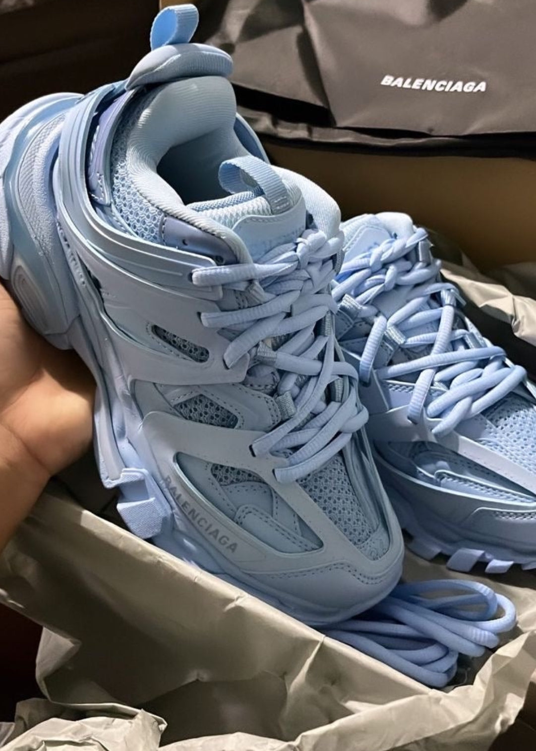 B Tracks baby blue