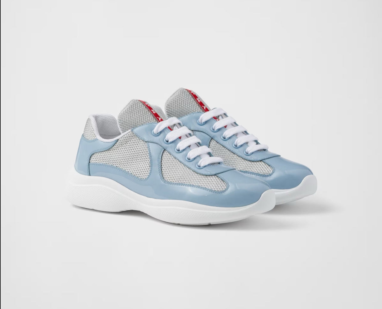 P cups blue
