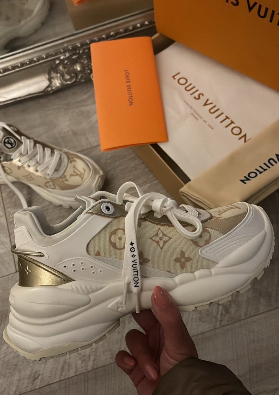 LV Run 55 white gold